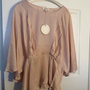 Umgee Blush blouse with flowing sleeves